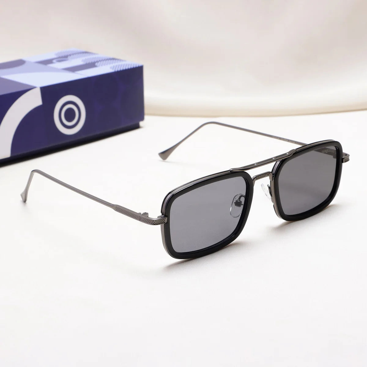 Men’s Gun Black Rectangular Sunglasses – Lecter