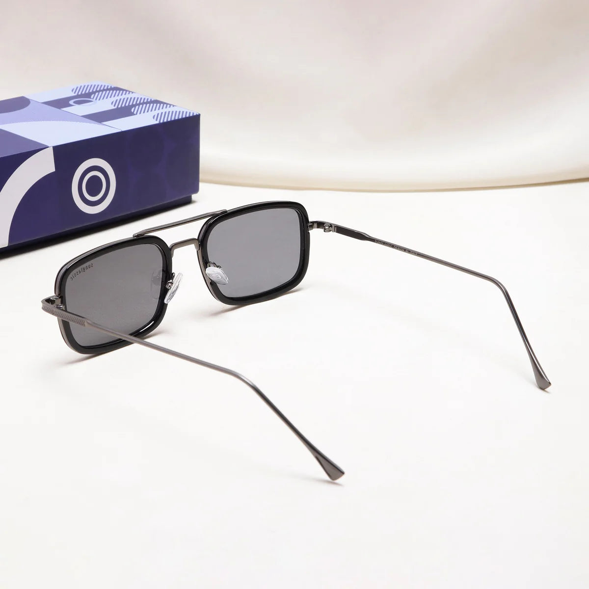 Men’s Gun Black Rectangular Sunglasses – Lecter
