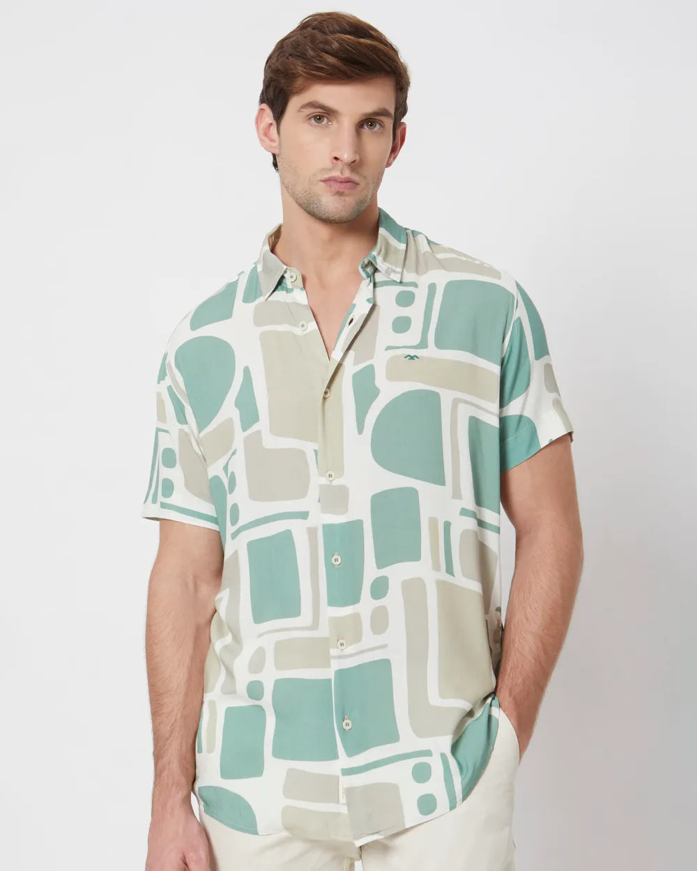 Comfortable Beige Slim Fit Casual Shirt with Abstract Print for Daily Wear